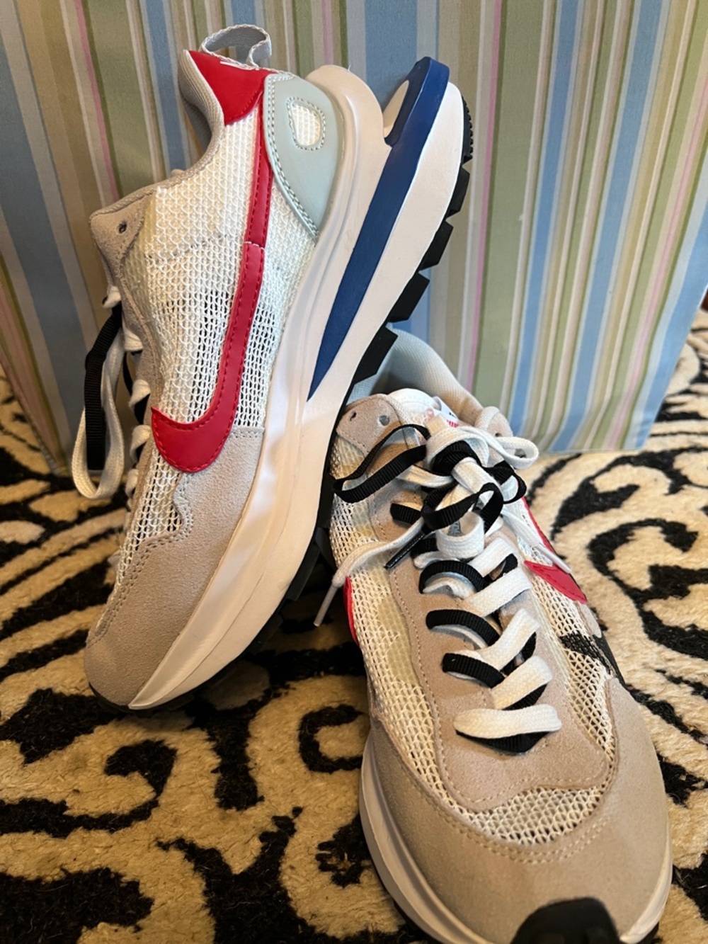 Nike x Sacai Vapor Waffle Royal Fushcia Womens 9.5